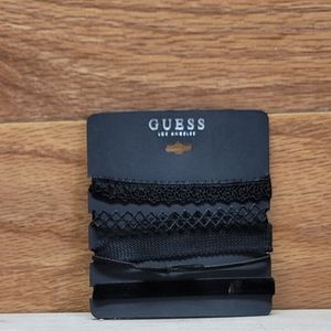 Guess chokers